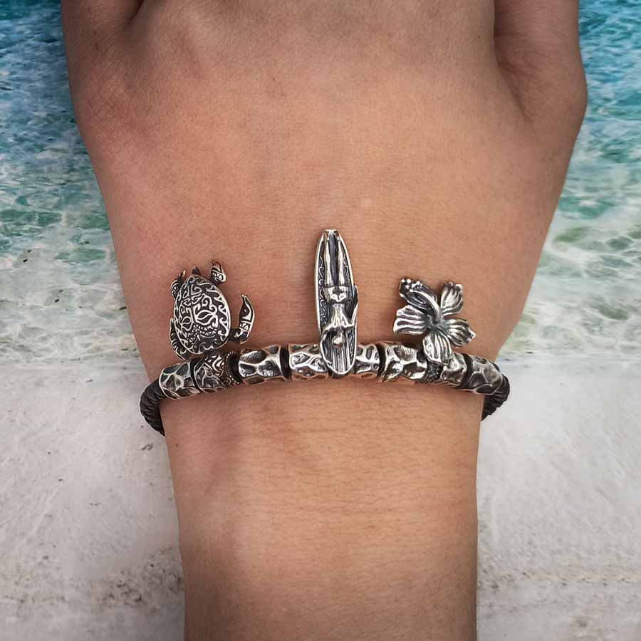 bracciale surf con charms handmade 